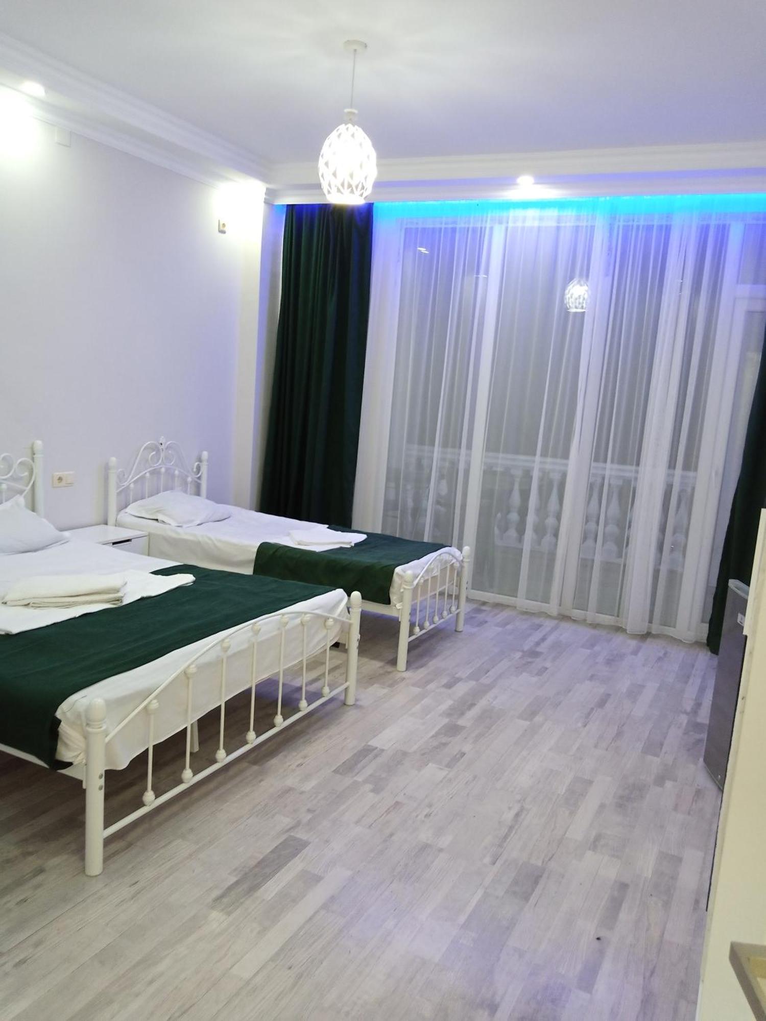 Geno Guest House Kvariati Chambre photo