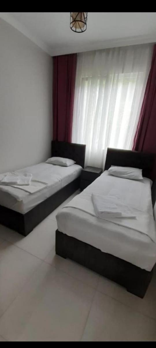 Geno Guest House Kvariati Extérieur photo