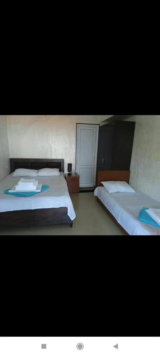 Geno Guest House Kvariati Chambre photo