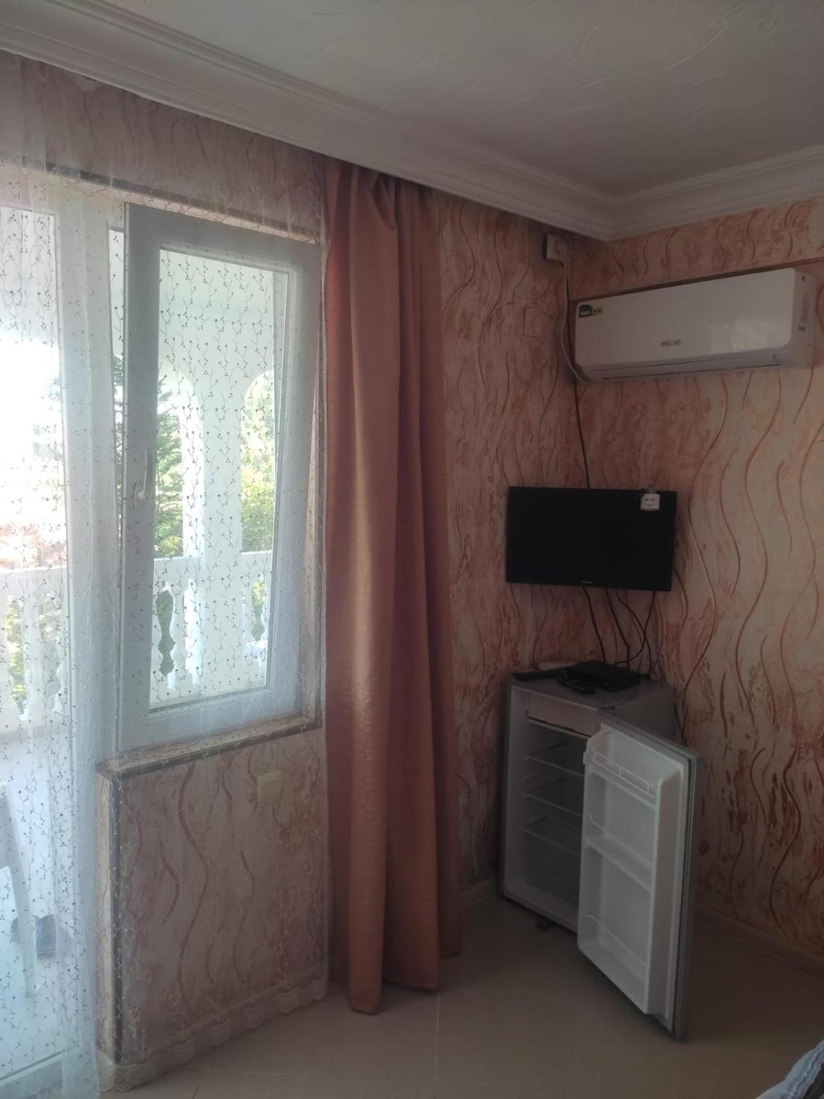Geno Guest House Kvariati Chambre photo
